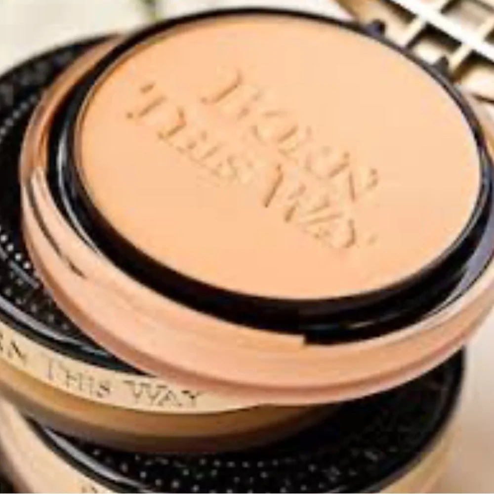 ❤️✨Too Faced Nude Multi Use Complexion Powder